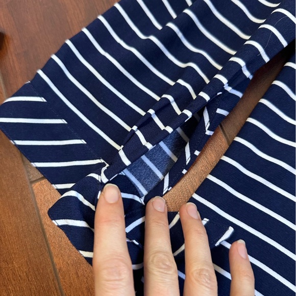 Talbots Medium Women’s Quarter Tie Sleeve Stripped Top - Picture 4 of 5